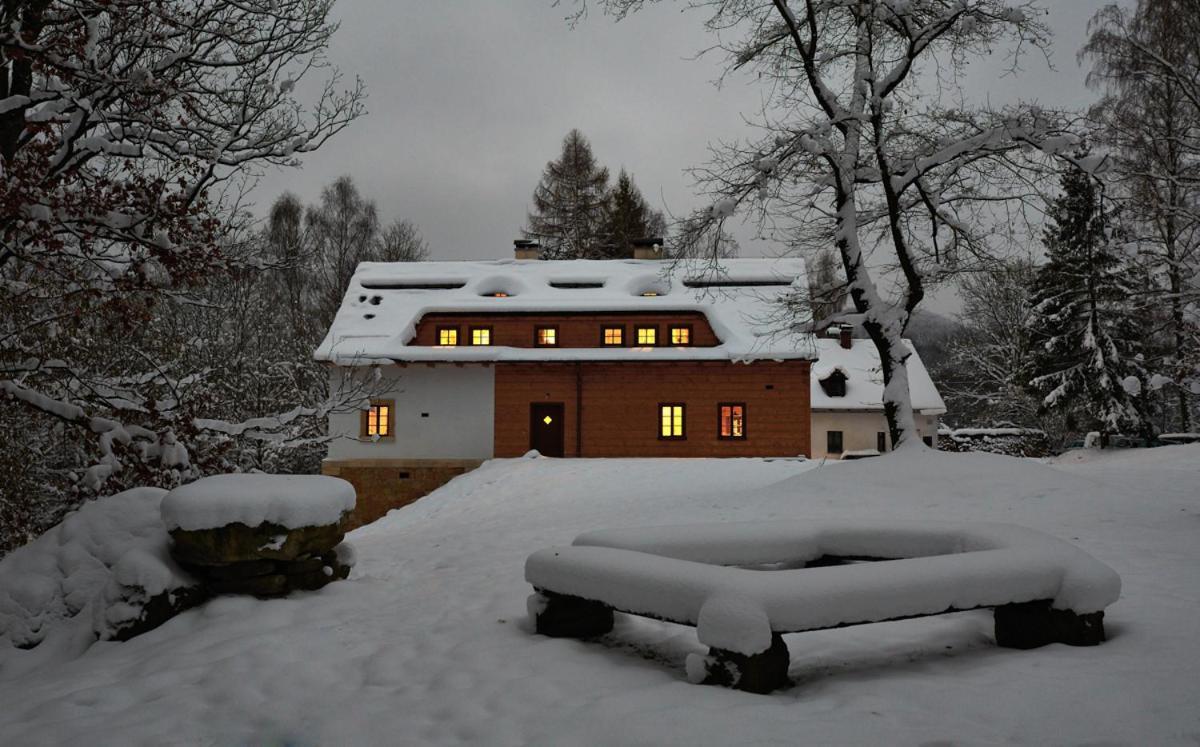 Na Jeleni Stezce Villa Chribska Exterior photo